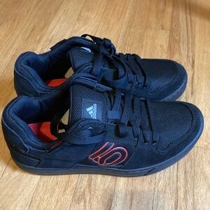 New W/O tags , Mens size 10 Adidas/ 5Ten Freerider
